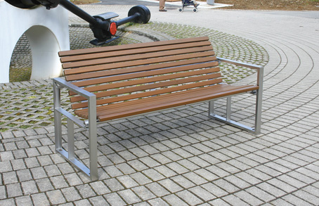 4D200 Bench straight, type C, with backrest, plain tubing, wood slats