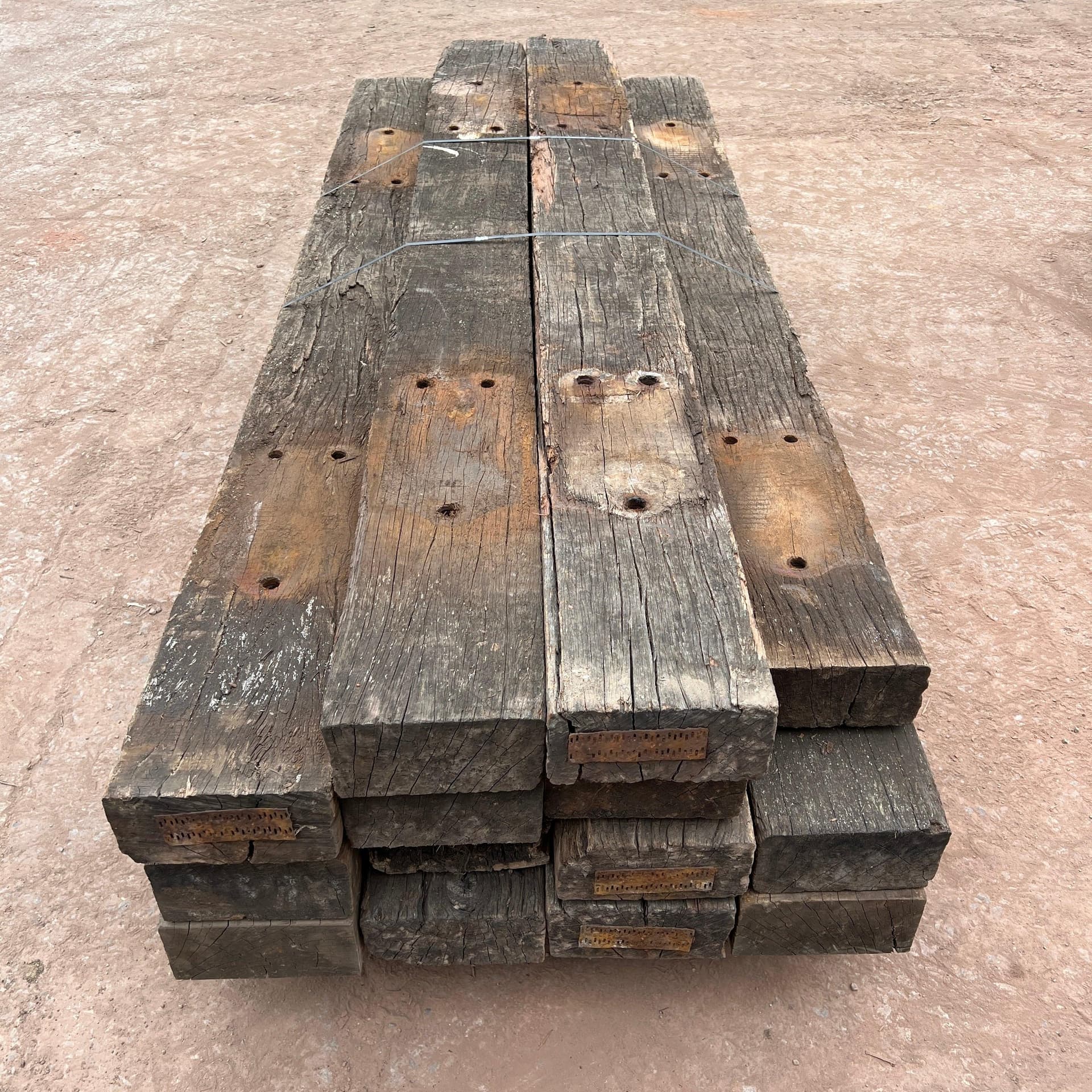 ULG-RSL-005 - Reclaimed Oak Timber Railway Sleeper Logs — image 1